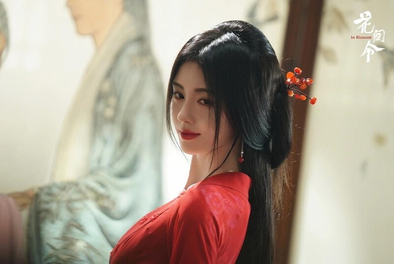 鞠婧禕一開始演惡毒女配,觀眾稱讚她從造型到演技都很驚豔。