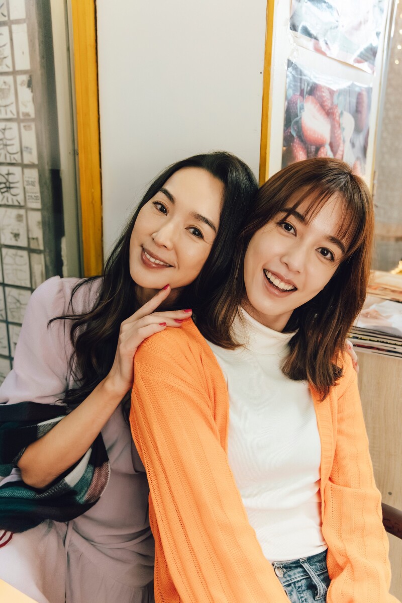 《幸福房屋事件簿》王靜瑩跟陳庭妮劇中演母女,兩人都是模特兒出身,站在一起毫不違和。