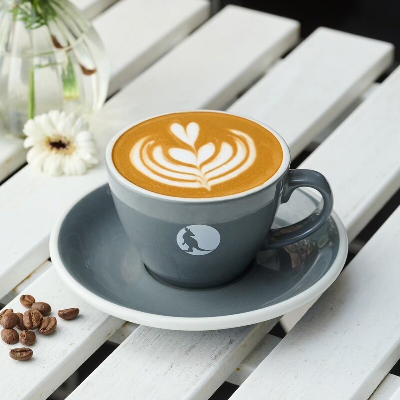 平白咖啡(Flat White)。