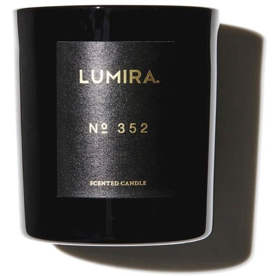 LUMIRA經典黑瓶蠟燭No352 Leather & Cedar皮革雪松300g,NT2,880