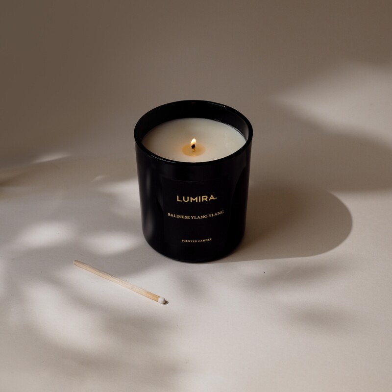LUMIRA經典黑瓶蠟燭alinese Ylang Ylang 峇厘島依蘭依蘭300g,NT2,880