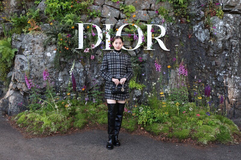 新木優子。
