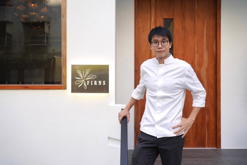 年僅33歲的港籍主廚黎掀杰(Ricky Lai)。