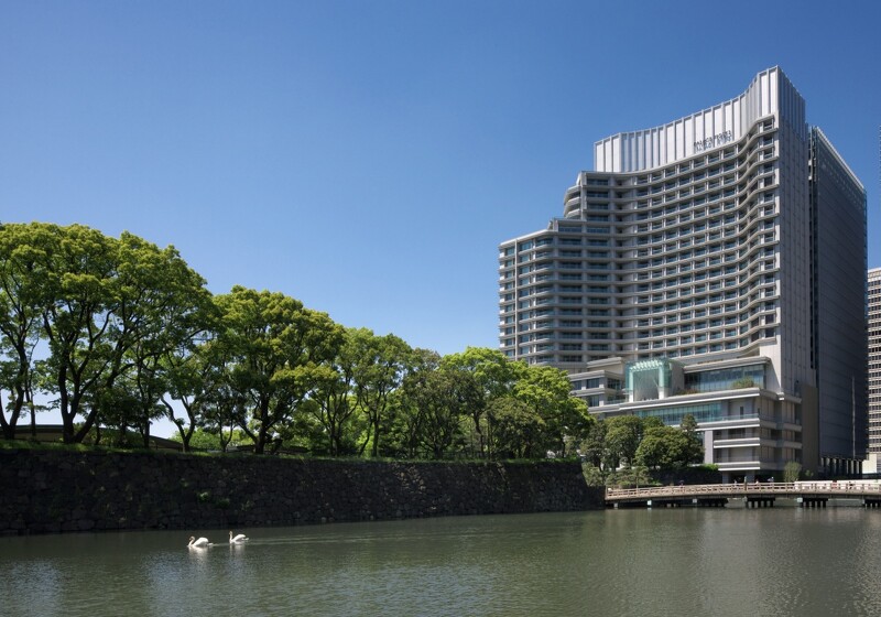 比鄰皇宮得名的「東京皇宮酒店」(Palace Hotel Tokyo),即透過優越的地理位置,為世界旅人展示了都市繁華與自然美景間的和諧之道。
