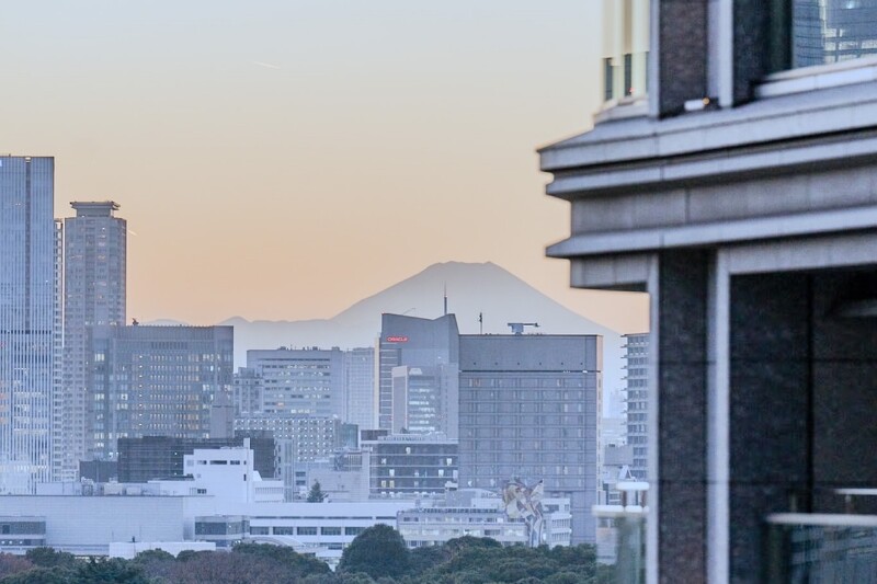 若遇到晴朗無雲的天氣,還能遠眺富士山景。