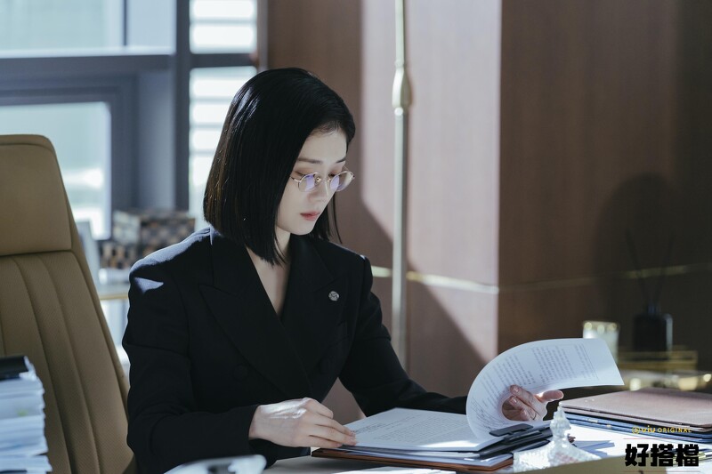 《好搭檔》張娜拉飾演擅長辦理離婚的律師,自己同時面對老公對婚姻不忠的問題