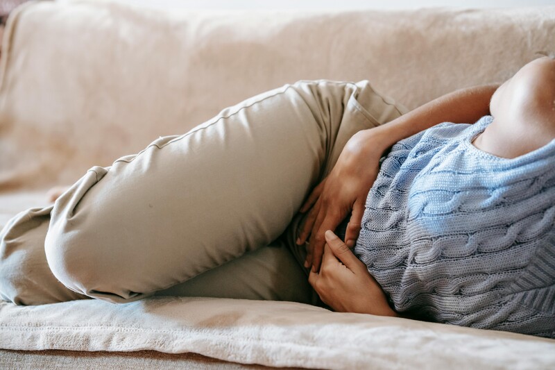 4组肚子胀气消散大绝招！揉一揉、推一推后才知道憋了多少气，女生必练！