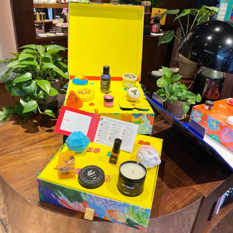 LUSH聖誕月曆禮盒,NT10,400