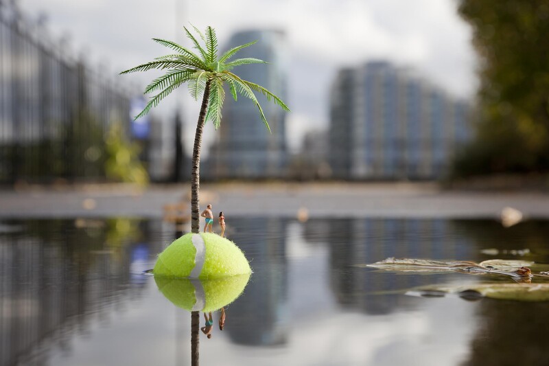 看啥小—微型藝術博物館_Slinkachu《The Last Resort》
