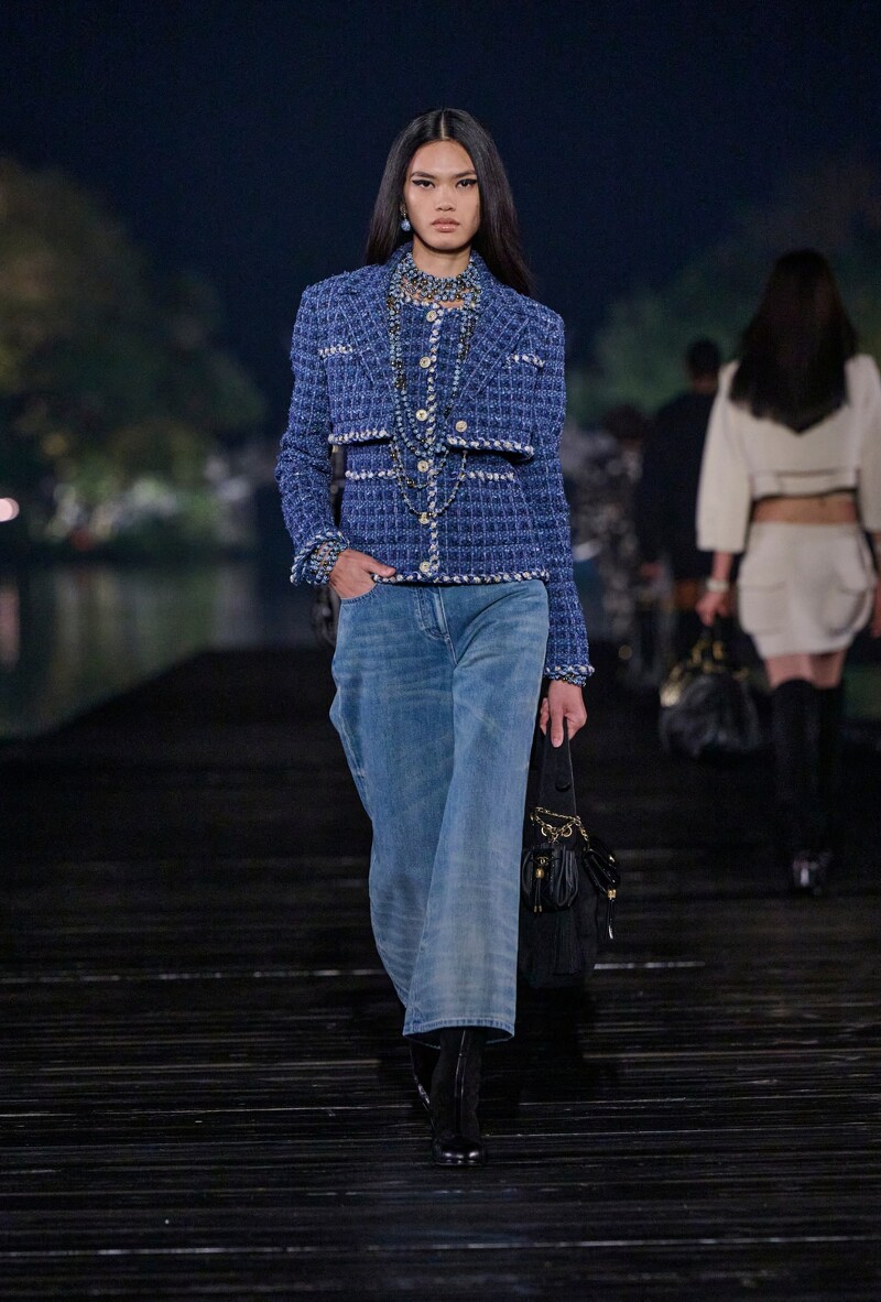 香奈儿2024/25 Métiers d’art全新系列。