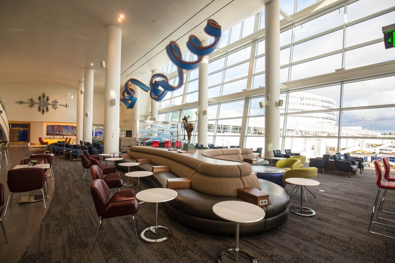 達美航空的飛凡貴賓室(Delta Sky Club)。