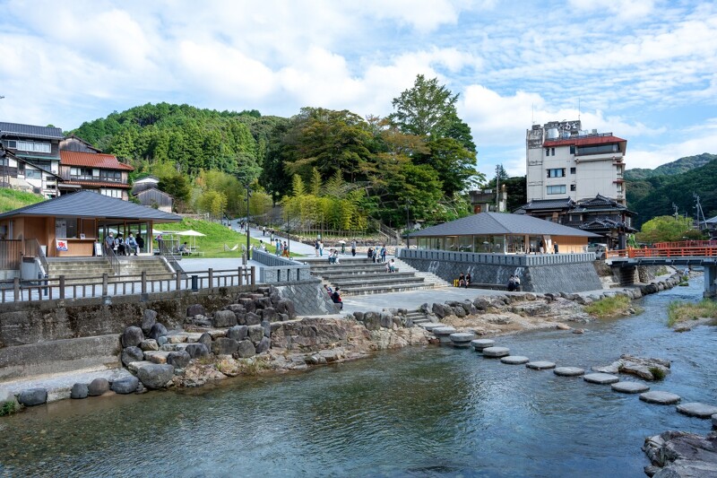 音信川兩岸景色。