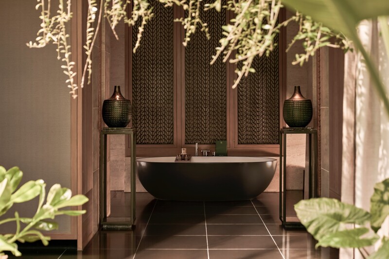 「Four Bedroom Beach Pool Villa」浴室。