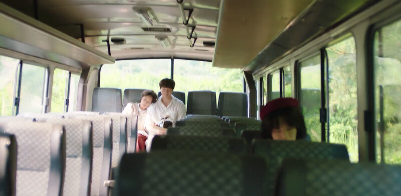 海淑和樂俊和好,搭乘轉運公車回家