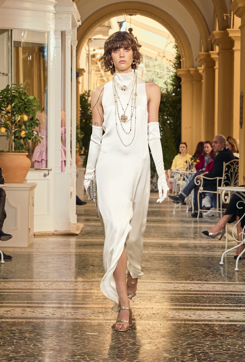 Chanel 2025/26 Cruise。