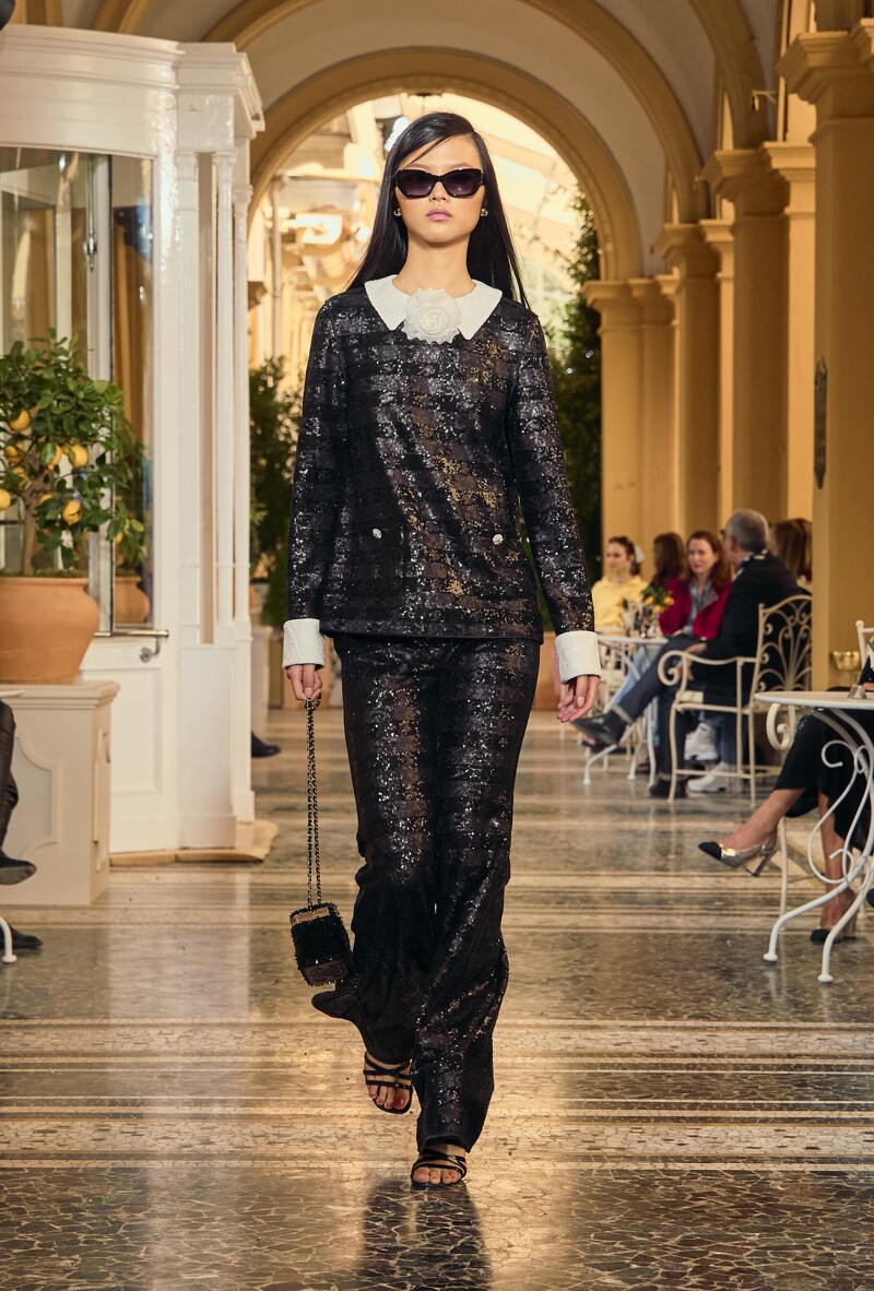 Chanel 2025/26 Cruise。