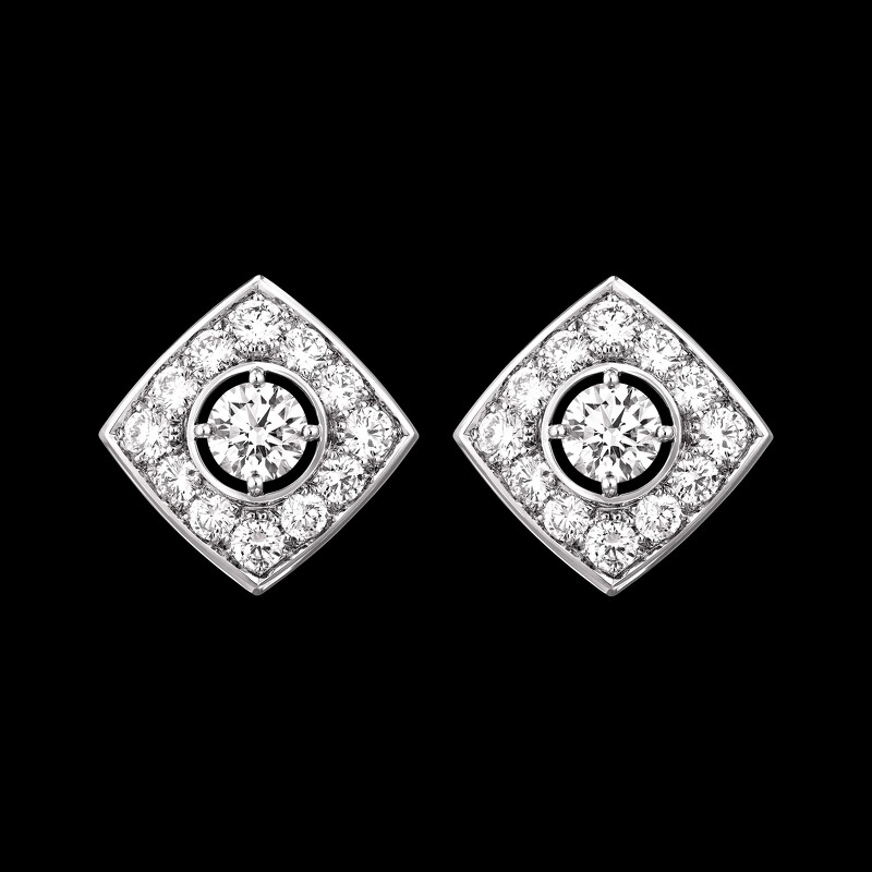 – Signature Duo耳环:18K白金、钻石