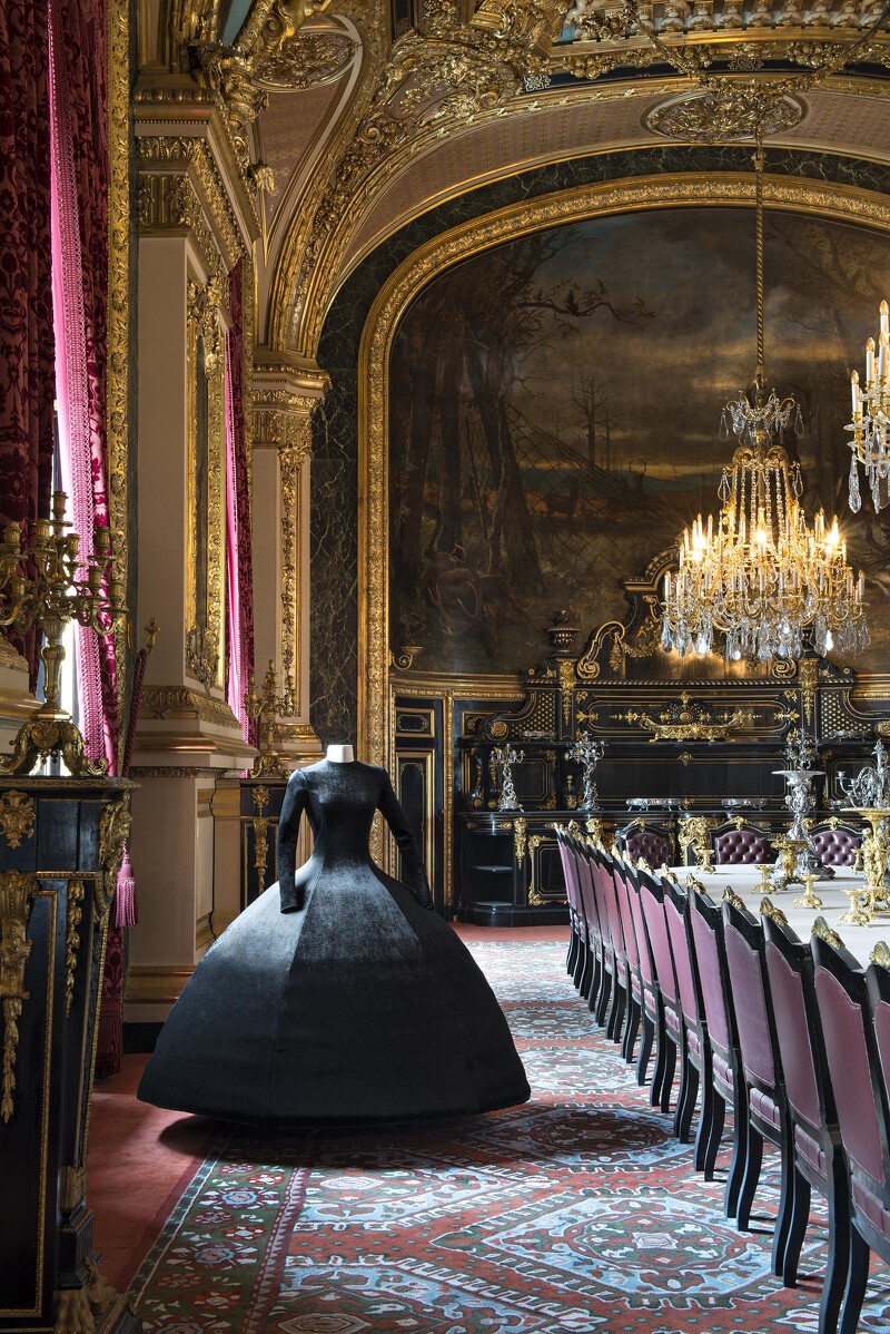 Balenciaga © Musée du Louvre - Nicolas Bousser。