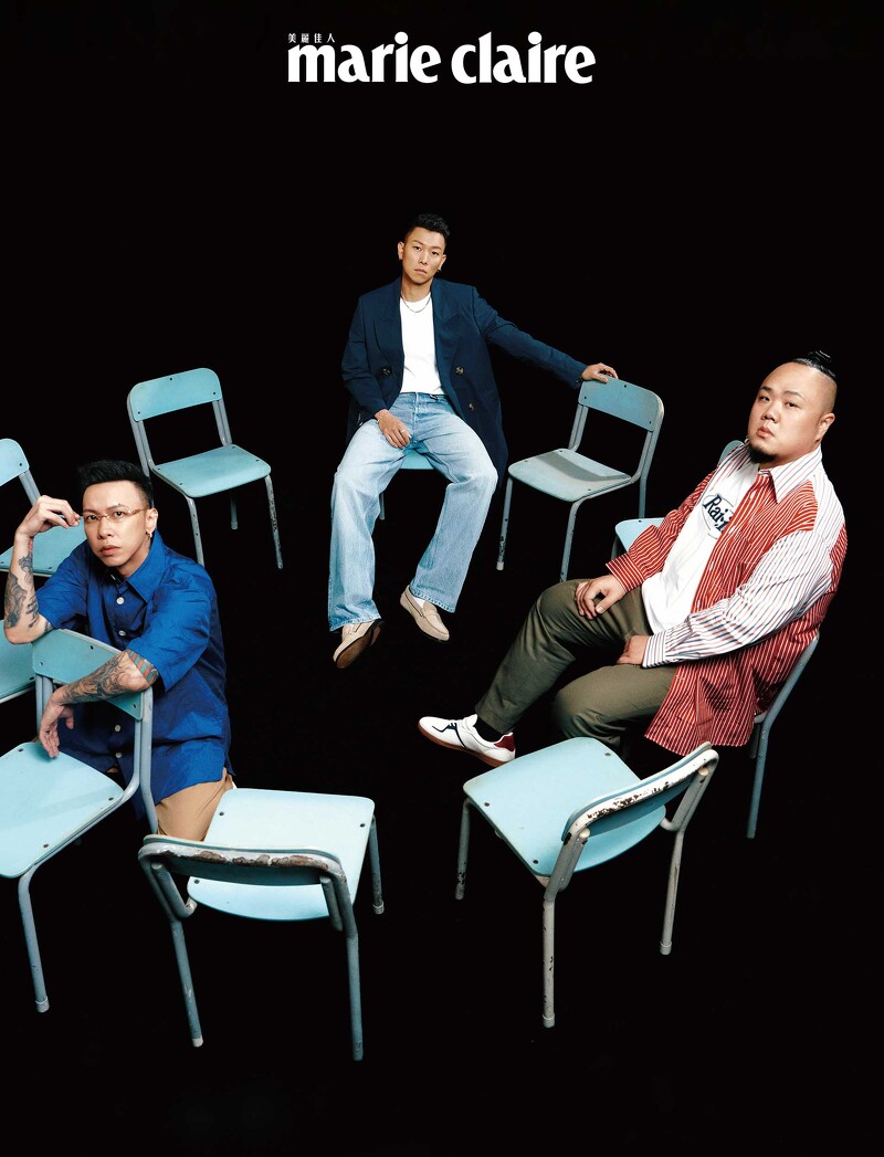 瘦子E.SO:海軍藍風衣外套、刷色丹寧褲、麂皮樂福鞋,all by Tommy Hilfiger。 小春:藍色短袖襯衫、條紋針織背心、卡其長褲、白色高筒運動鞋,all by Tommy Hilfiger;無框眼鏡,Gentle Monster×Maison Margiela。 大淵:紅白條紋襯衫,Tommy Hilfiger;皮革休閒鞋,Pedro;白色上衣、軍綠色長褲,藝人私物。