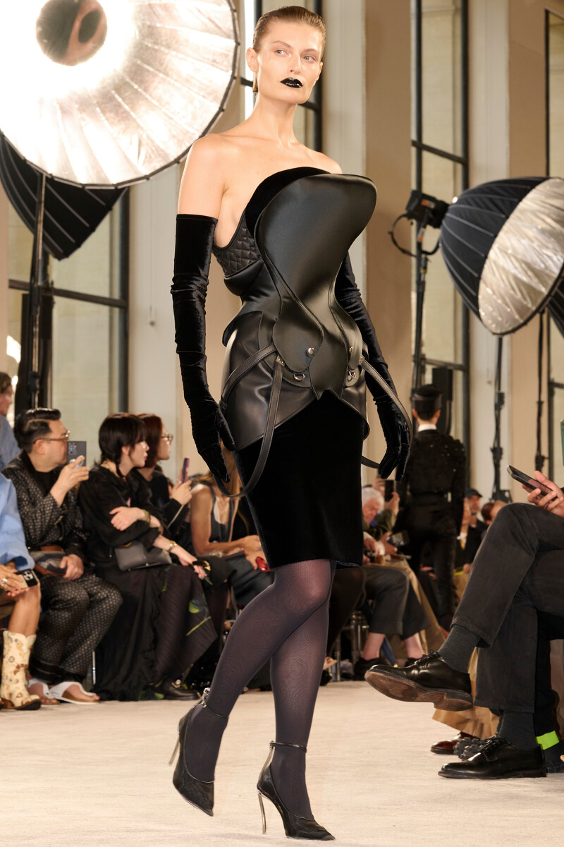 Schiaparelli 2025秋冬高級訂製大秀