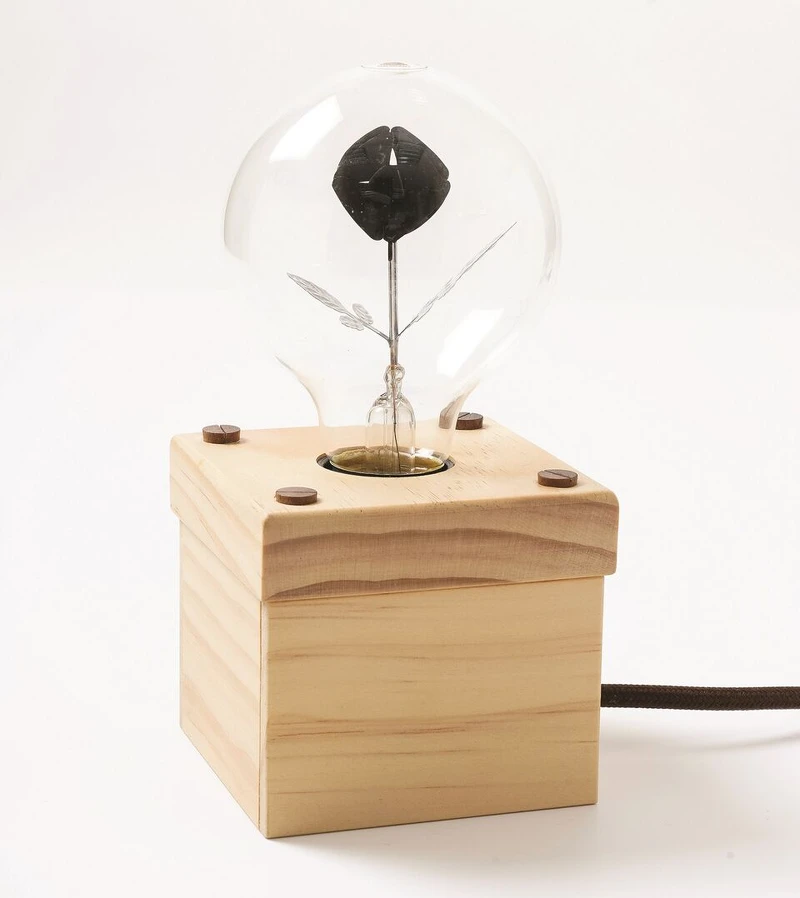 誠品生活松菸店｜木匠兄妹木工房｜手作源木盒燈 (贈特殊燈泡任選兩款)｜特價1,280元，原價1,630元
