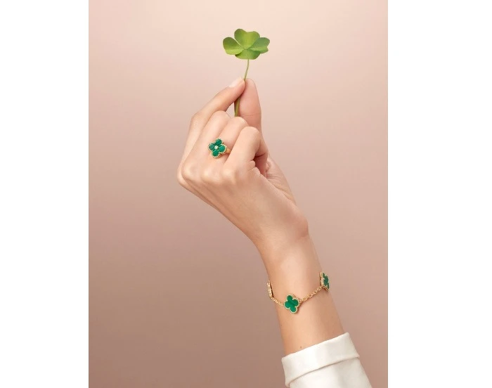 梵克雅寶Alhambra系列