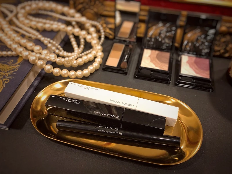 KATE凱婷-極致大眼睫毛底膏 KATE凱婷-極致大眼睫毛底膏