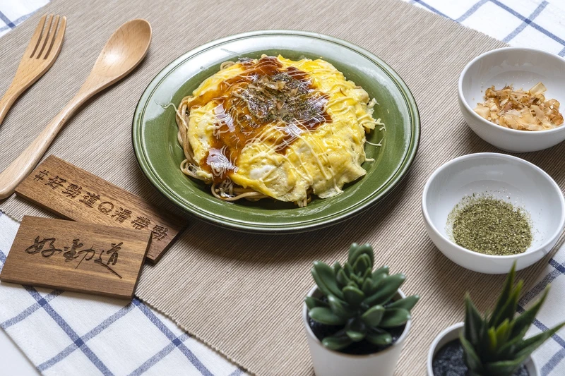 好勁道千羽拉麵-日式屋台風蛋包炒麵 好勁道千羽拉麵-日式屋台風蛋包炒麵