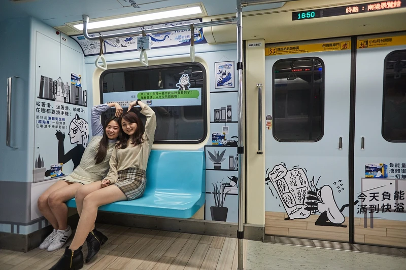 好自在x馬來貘聯名,經期四超人「液體衛生棉」一招無感 好自在x馬來貘聯名,經期四超人「液體衛生棉」一招無感