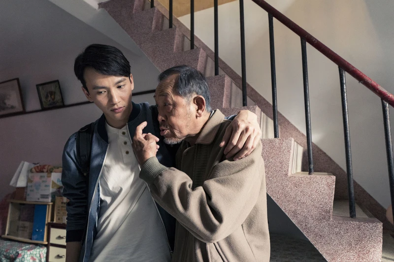 曹晏豪自認逗老人有一套