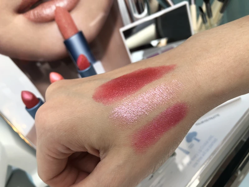 紅碧璽為最上面的顏色 紅碧璽為最上面的顏色