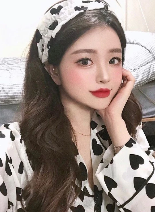 IG@hwa___ya IG@hwa___ya