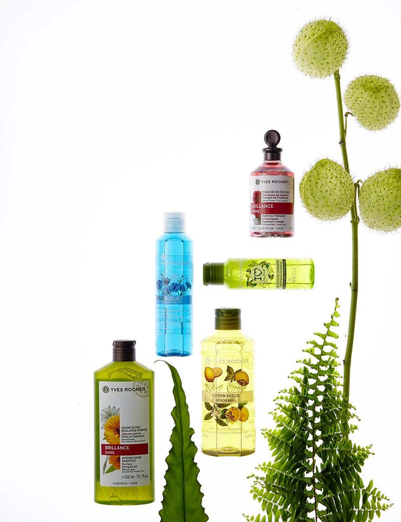 1.Yves Rocher 亮采滑順洗髮露，NT420。2.Yves Rocher 超好卸矢車菊眼部卸妝液，NT390。3.Yves Rocher 檸檬羅勒沐浴露，NT350。4.Yves Rocher 只需一滴橄欖環保沐浴露，NT280。5.Yves Rocher 木莓亮澤髮醋，NT420。