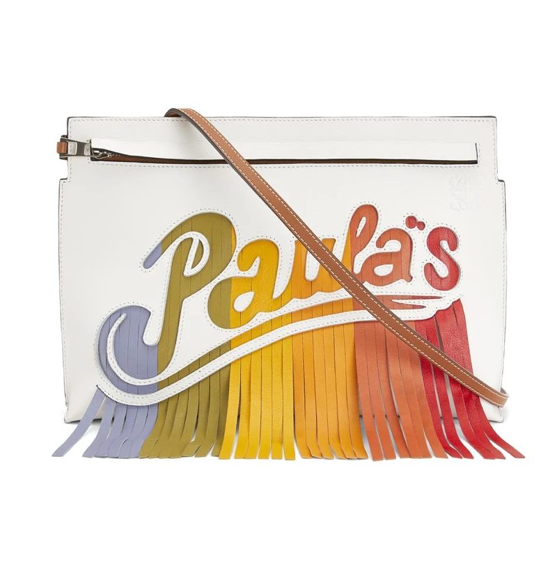 Paula’s Vertical 小牛皮彩虹流蘇提包，約NT56,000。