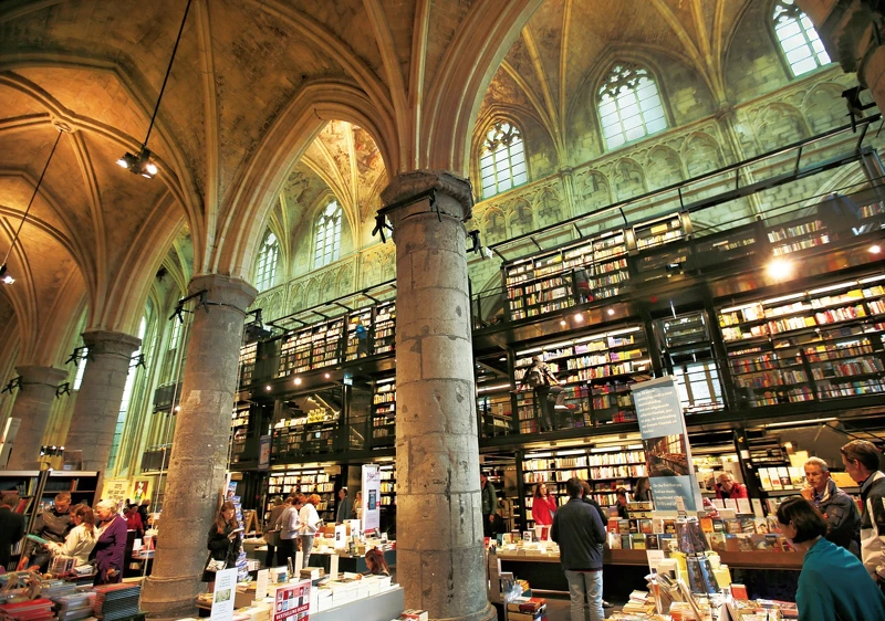 Selexyz Dominicanen Bookstore天堂書店,荷蘭必去景點。 Selexyz Dominicanen Bookstore天堂書店,荷蘭必去景點。