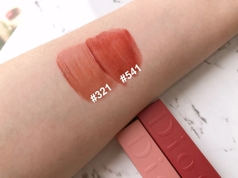 DIOR迪奧癮誘超模染唇露#321、#541手部試色 DIOR迪奧癮誘超模染唇露#321、#541手部試色