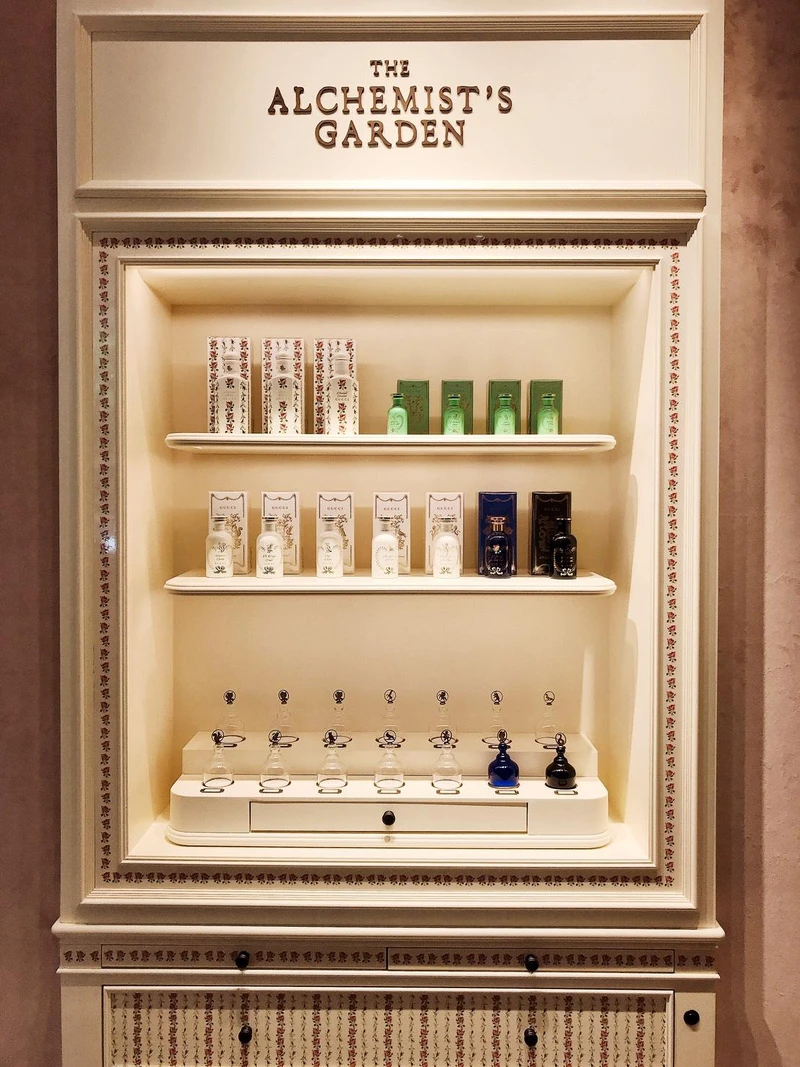 位於新光三越A4的香水陳列