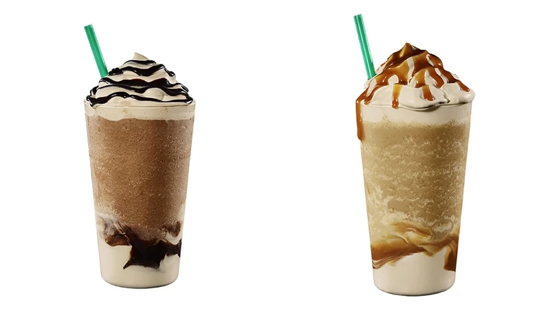 (左)濃巧克力咖啡星冰樂、(右)濃焦糖咖啡星冰樂 (左)濃巧克力咖啡星冰樂、(右)濃焦糖咖啡星冰樂