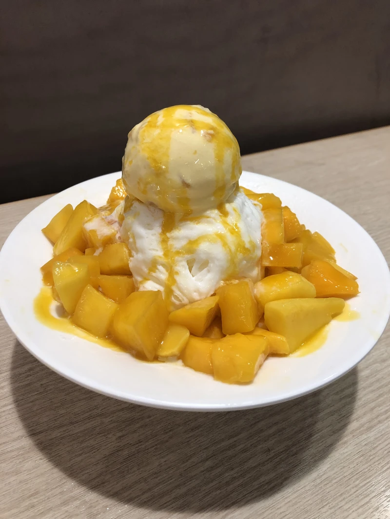 芒果雪花冰,售價180元 芒果雪花冰,售價180元