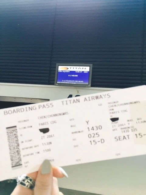 機票上的目的地則塗黑處理 機票上的目的地則塗黑處理