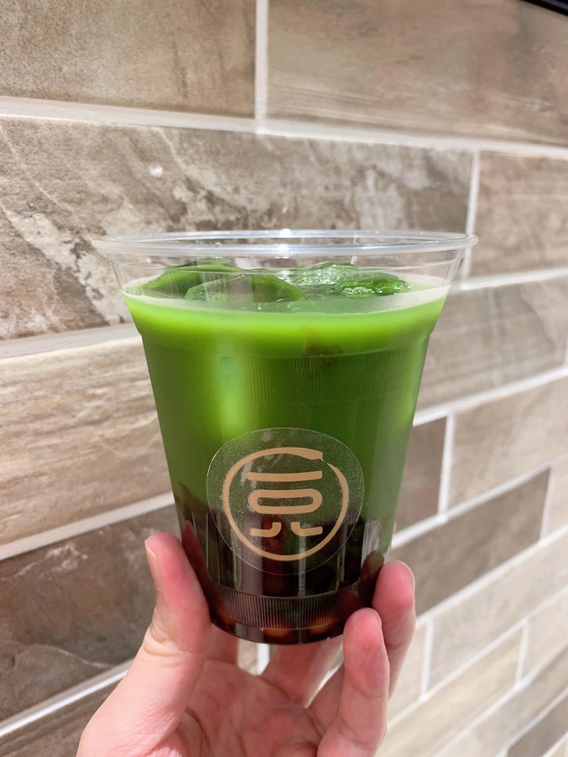 珍珠冰抹茶 (108元/中杯,128元/大杯)  珍珠冰抹茶 (108元/中杯,128元/大杯)