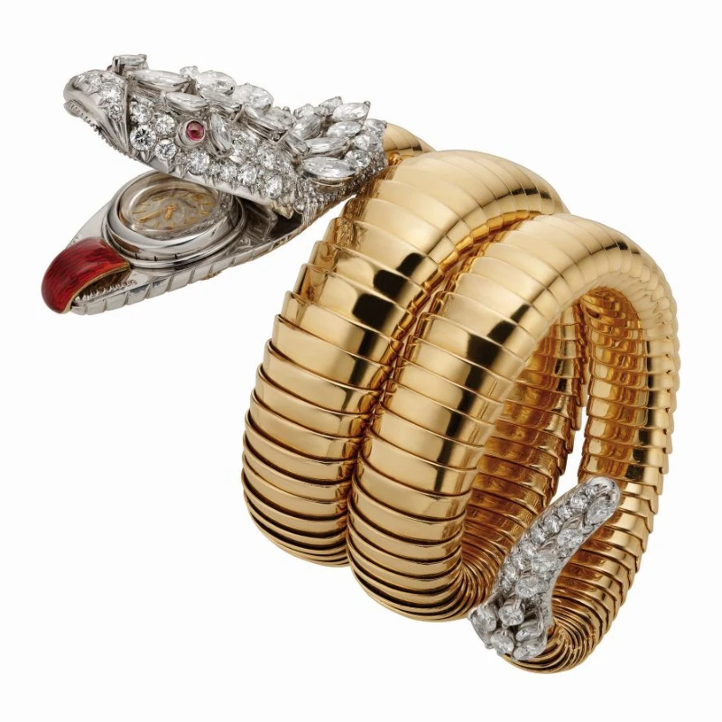 創作於1958年的BVLGARI Heritage典藏系列Serpenti Tubogas黃金與鉑金手鐲腕錶,私人收藏。 創作於1958年的BVLGARI Heritage典藏系列Serpenti Tubogas黃金與鉑金手鐲腕錶,私人收藏。