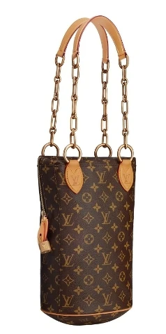 Karl Lagerfeld的拳擊袋