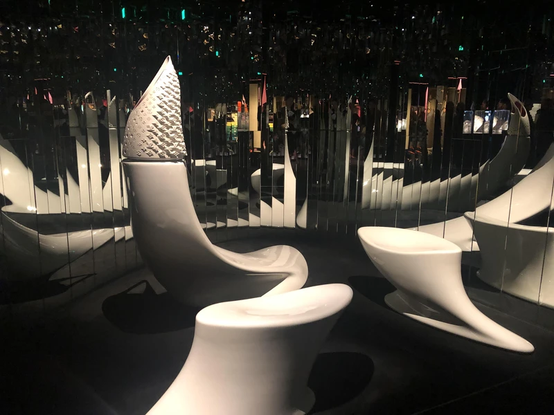 Zaha Hadid解構感的包