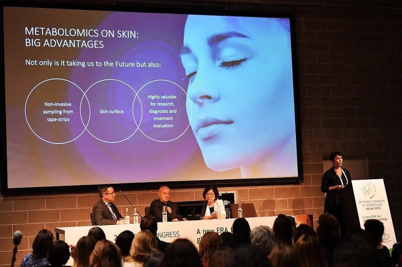 醫學會揭示：無痕地攪亂生理時鐘運作的關鍵原因則是光害，生活中充斥的科技產品，讓現代人的晝夜節律在不知不覺中被影響。