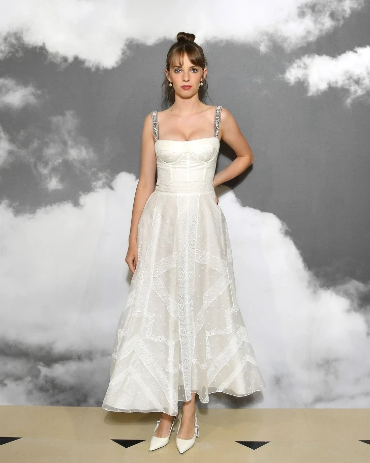 Maya Hawke出席迪奧高級訂製大秀