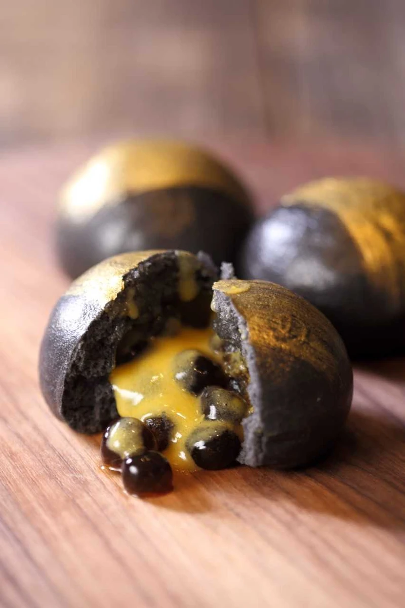 珍珠黑金流沙包 每份120元起。