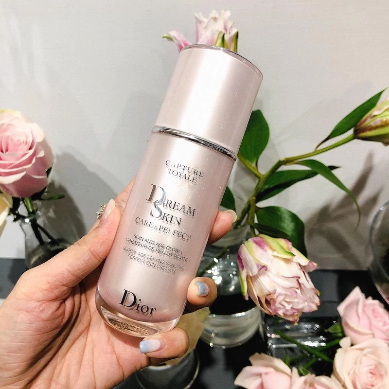 8月1日上市全新「迪奧超級夢幻美肌萃」 8月1日上市全新「迪奧超級夢幻美肌萃」