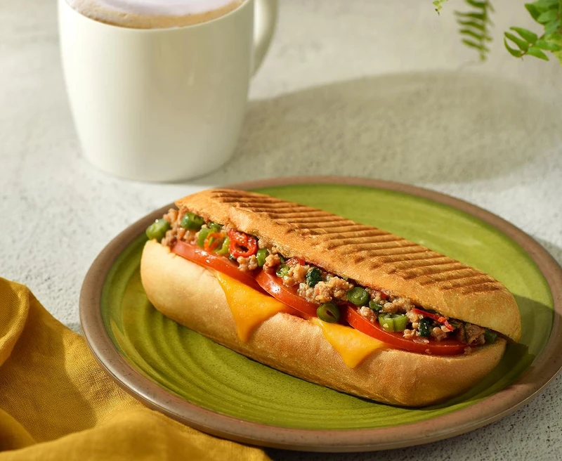 輕泰式豬肉帕里尼$125 輕泰式豬肉帕里尼$125