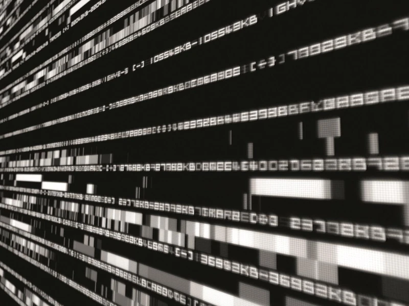 《符碼─詩》2018 影音裝置 概念、構圖:池田亮司 電腦圖形、程式設計:Tomonaga Tokuyama 3台DLP(數位光處理)投影機、電腦、揚聲器 尺寸依空間大小而定 © Ryoji Ikeda & Éditions Xavier Barral (Photo : Patrick Gries) 《符碼─詩》2018 影音裝置 概念、構圖:池田亮司 電腦圖形、程式設計:Tomonaga Tokuyama 3台DLP(數位光處理)投影機、電腦、揚聲器 尺寸依空間大小而定 © Ryoji Ikeda & Éditions Xavier Barral (Photo : Patrick Gries)